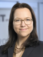 Portraitfoto von Carina Schlögl